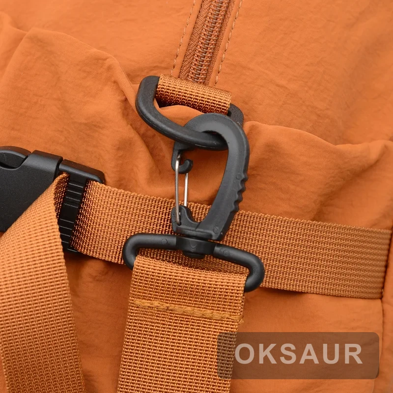 Shoulder strap clip on model 45666 convertible gym bag